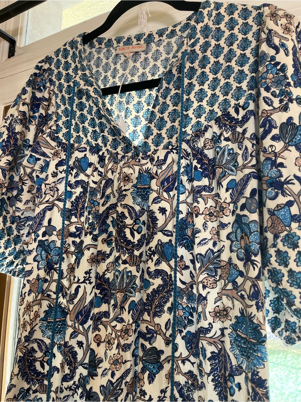 Knox Rose Blue & White Floral Paisley Flowy Boho Puff Sleeve Mini Dress - Picture 12 of 12